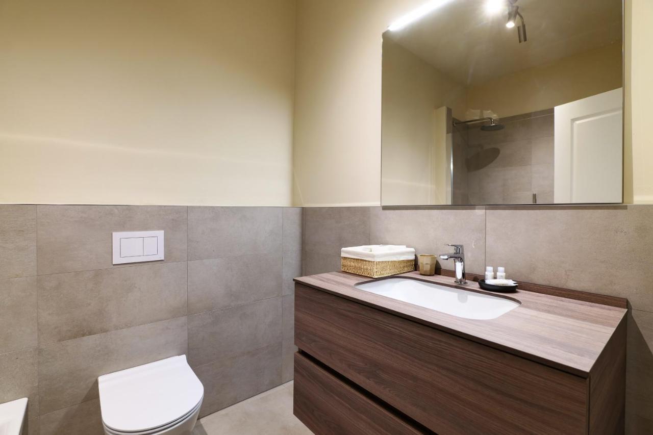 Luxury San Babila Apartment Milánó Kültér fotó