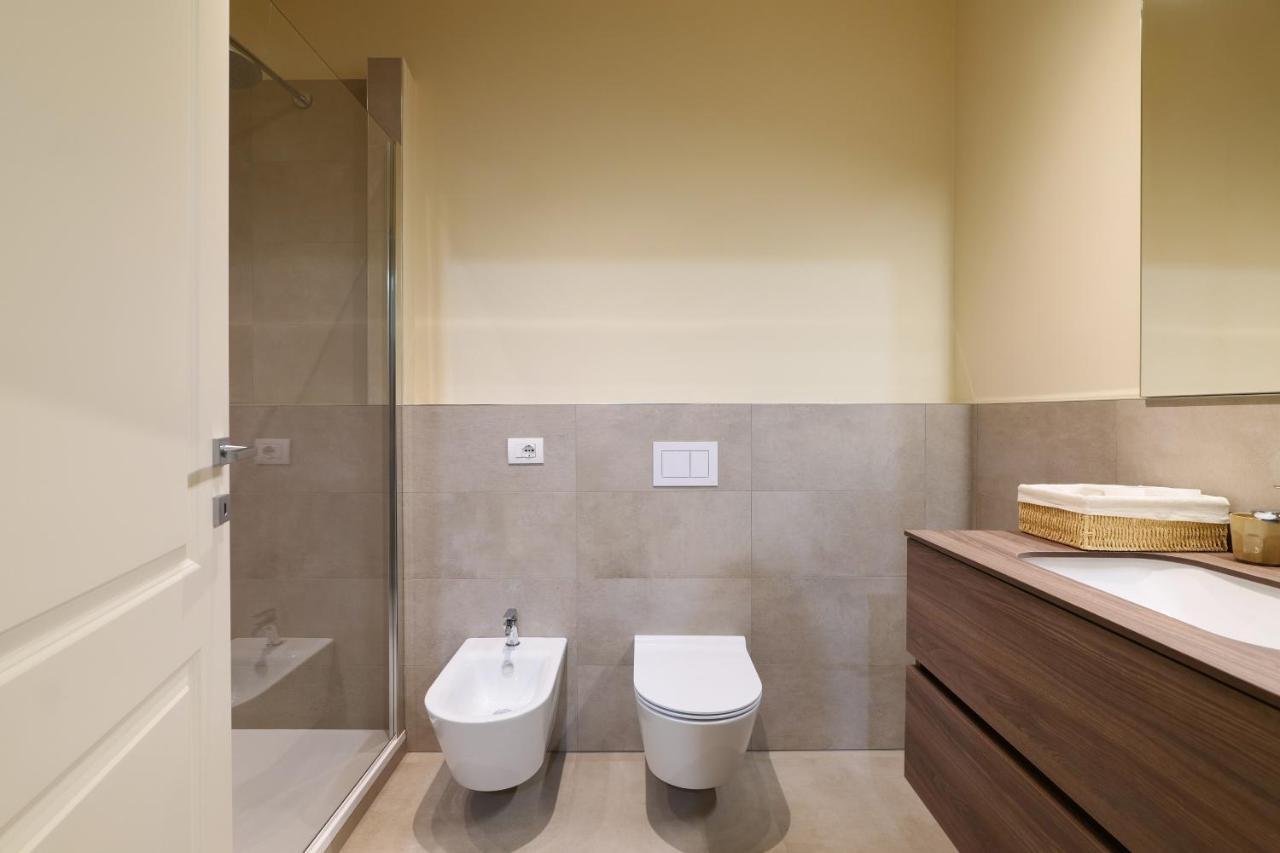 Luxury San Babila Apartment Milánó Kültér fotó