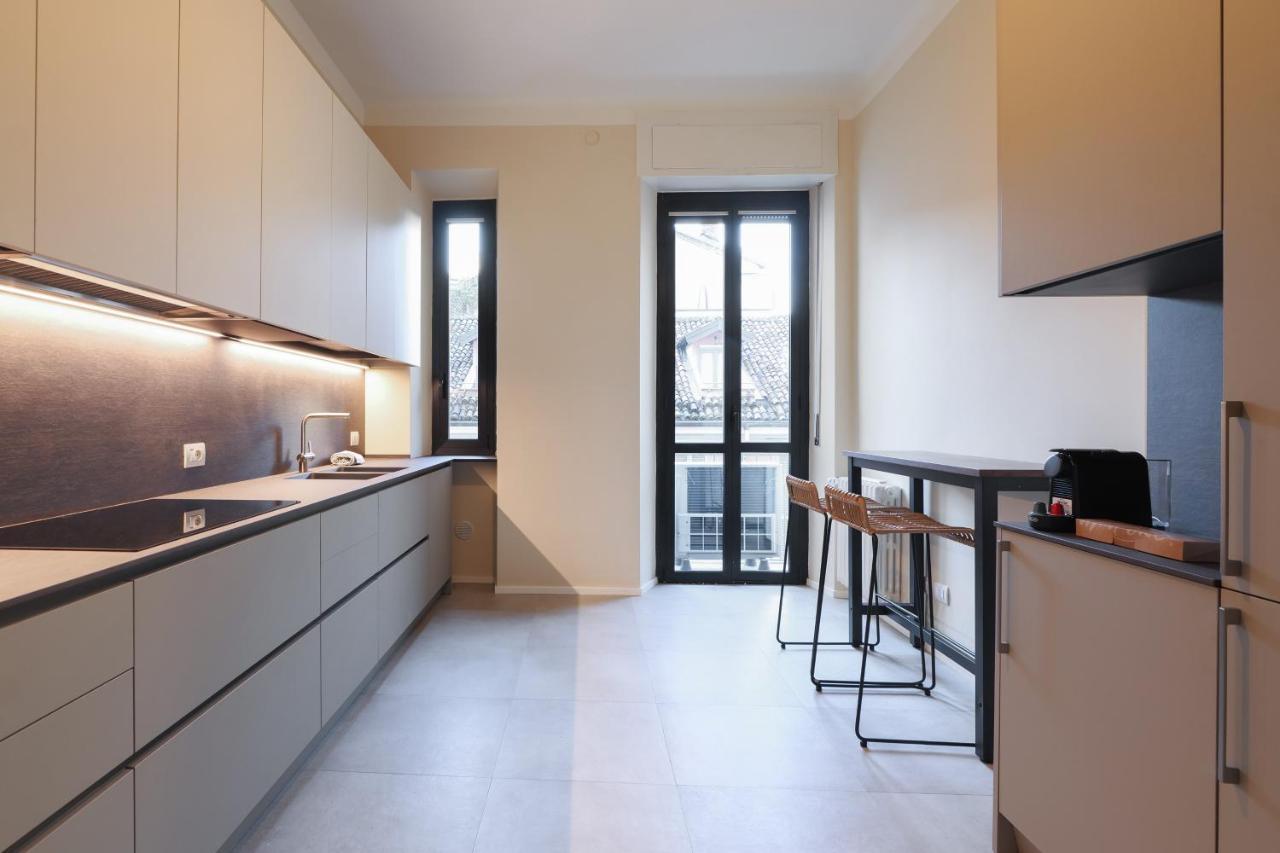Luxury San Babila Apartment Milánó Kültér fotó